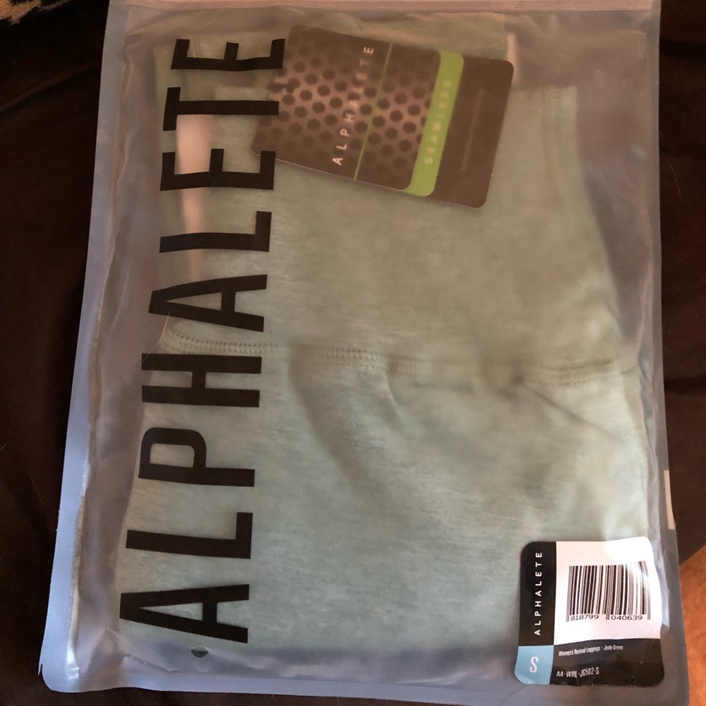 Alphalete NWT in jade green.